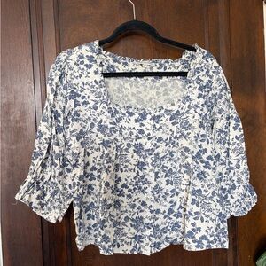 cupcakes & cashmere White and Blue Floral Blouse